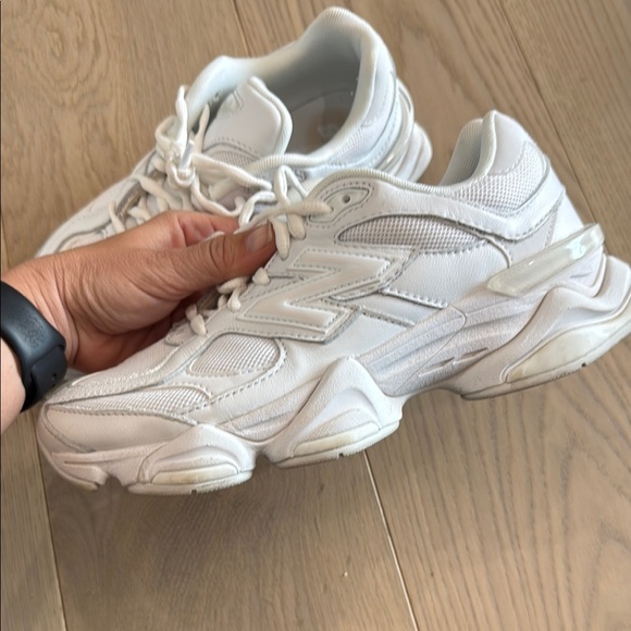 New Balance White Athletic Shoes - Picture 5 of 7